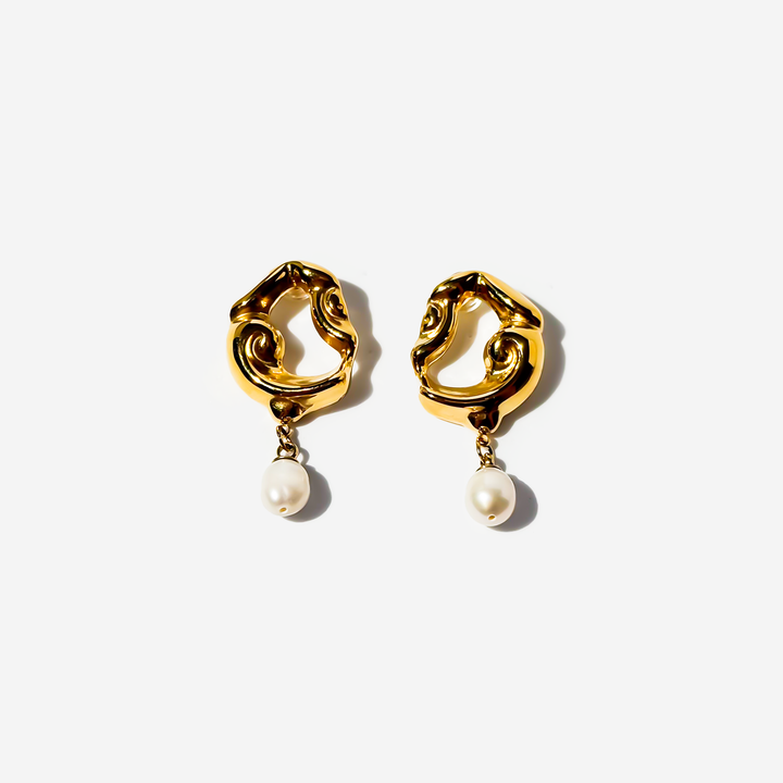 titanis-mooqrovili-saqure-margalitit