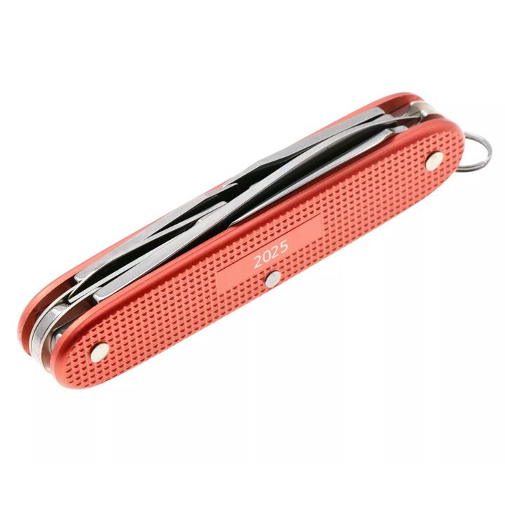 victorinox-dana-photo-2