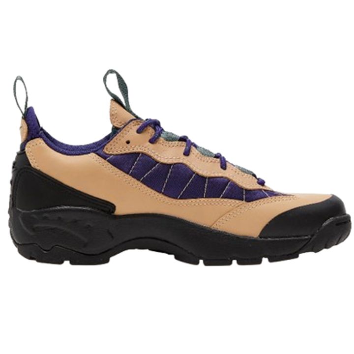 nike-acg-air-mada-sportuli-fekhsatsmeli