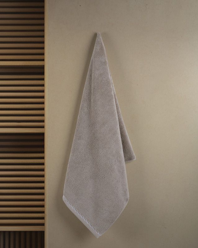 manamo-bland-luxury-abazanis-pirsakhotsi-bambis-bezhi-75x150-sm
