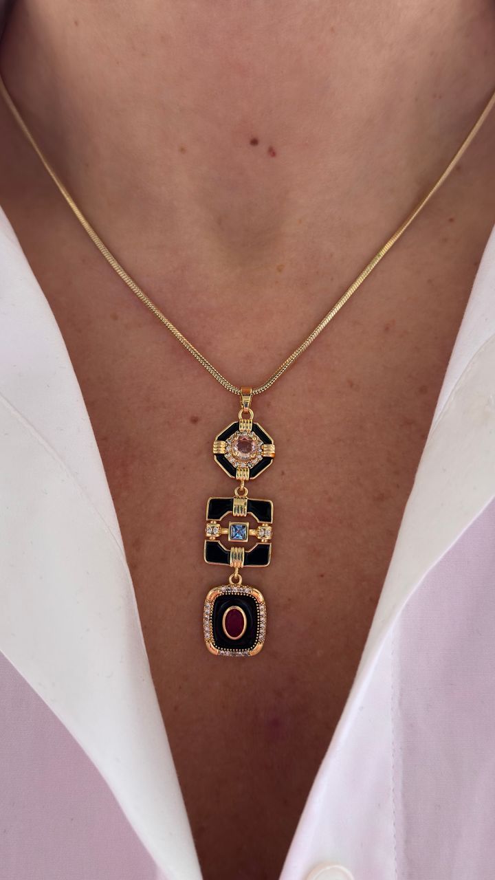 monjewelry-mooqrovili-qelsabami-photo-2