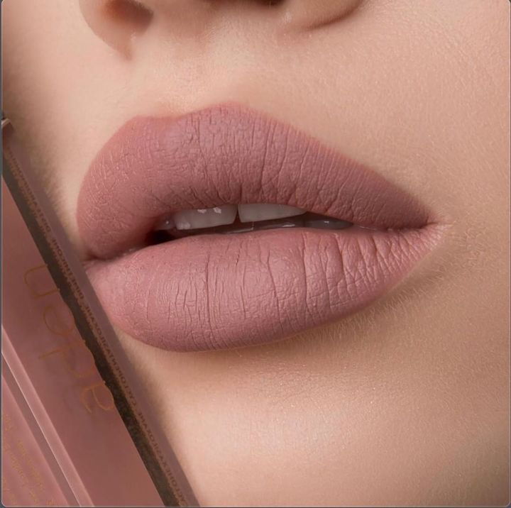 aden-liquid-lipstick-25-chinchilla-tuchsatskhi-photo-4