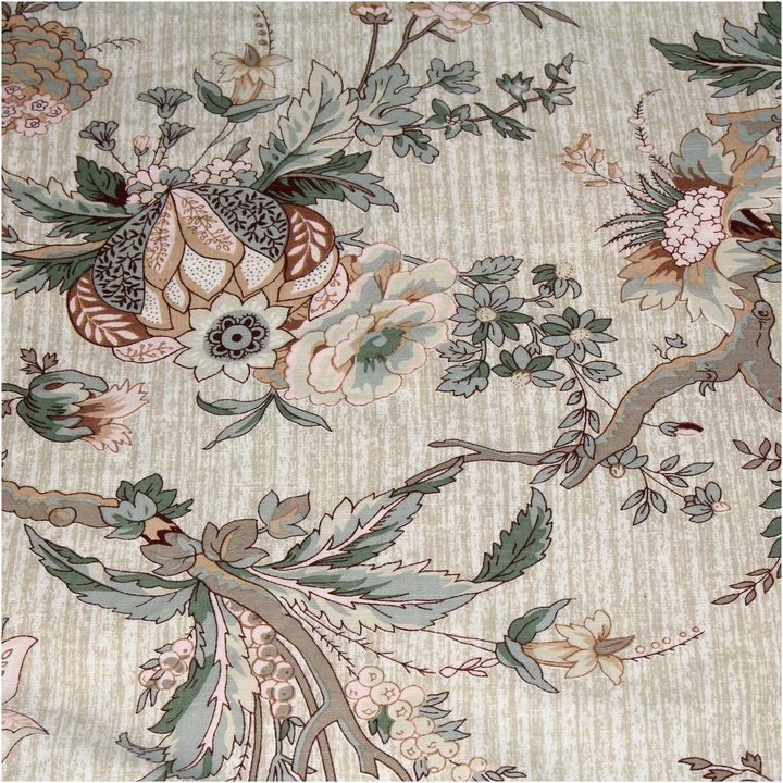 laboratory-my-home-magidis-gadasafarebeli-photo-3