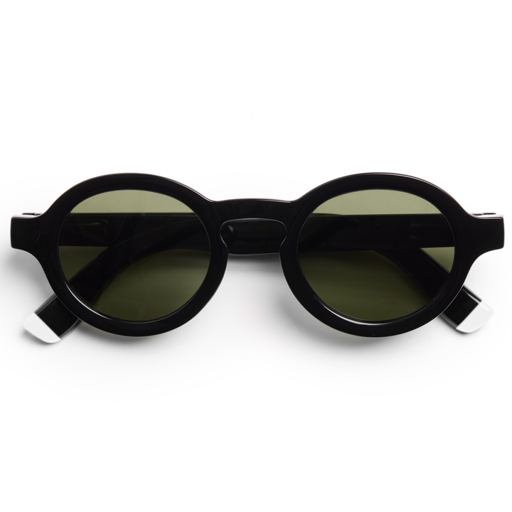 barner-charles-glossy-sun-mzis-satvale-photo-2