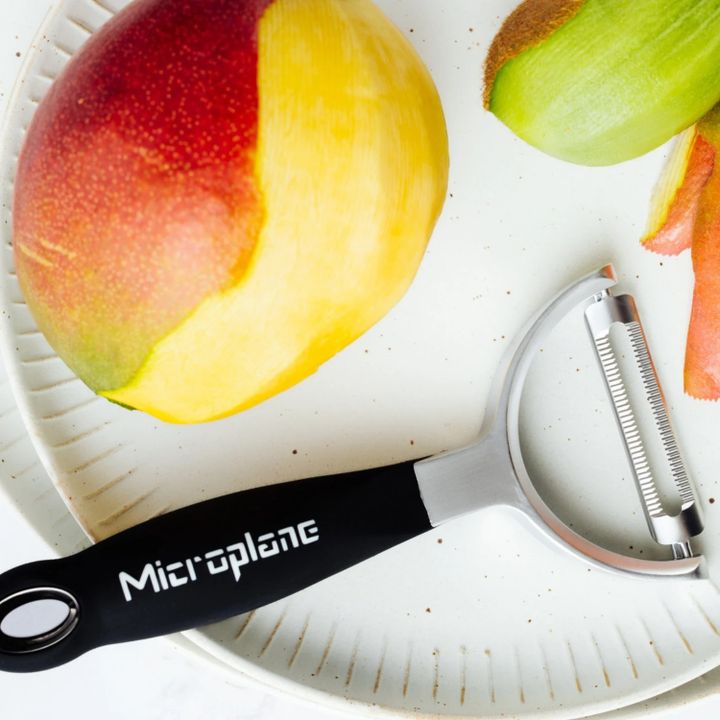 microplane-48082e-professional-y-peeler-se-sakhekhi-photo-4