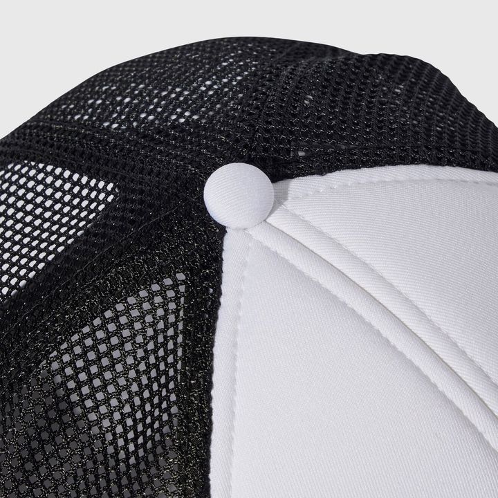 adidas-mersedesis-2025-tslis-tetri-kepi-photo-3