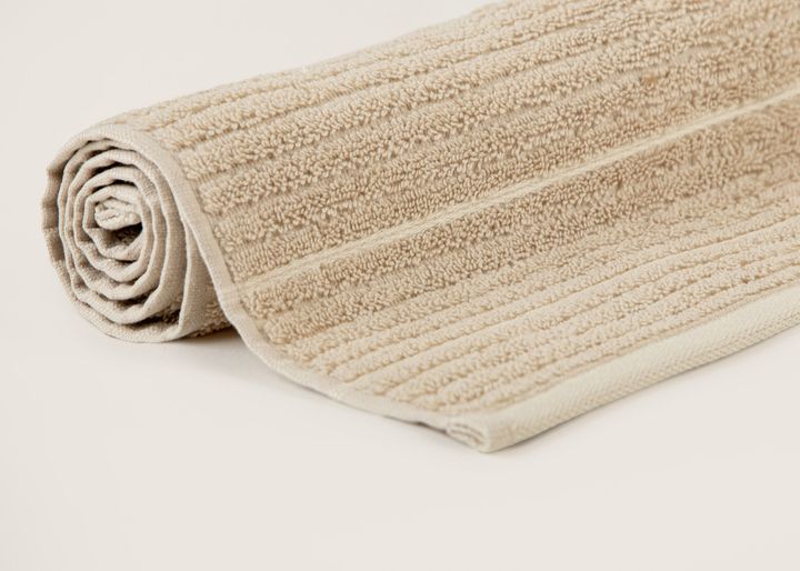 bettine-jacquard-bath-towel-biscuit-70x140-pirsakhotsi-photo-3