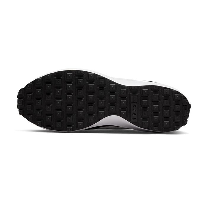 nike-waffle-debut-qalis-qoveldghiuri-fekhsatsmeli-photo-3