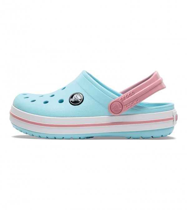 crocs-bavshvis-fekhsatsmeli