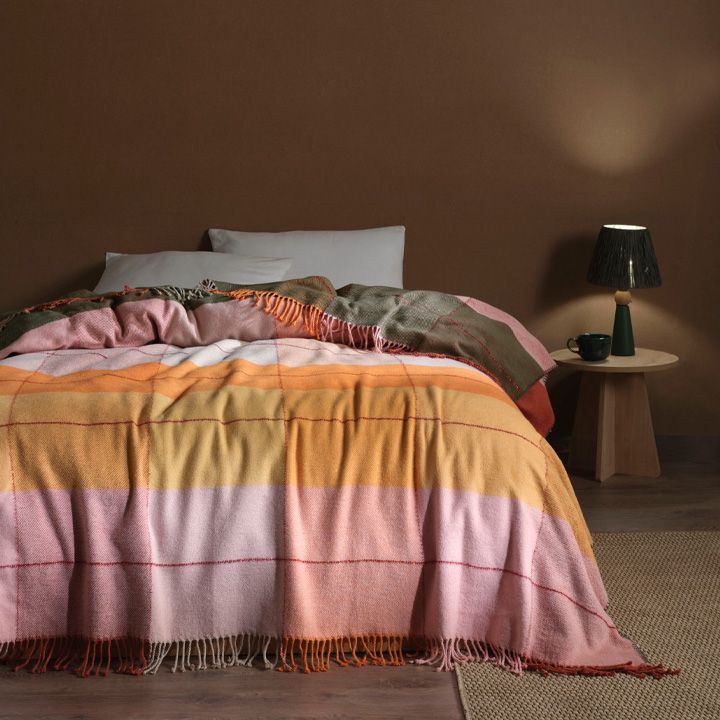 manamo-pledi-160x230sm