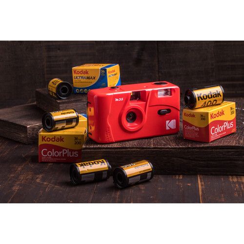 kodak-film-camera-m35-scarlet-red-firis-fotoaparati-photo-2
