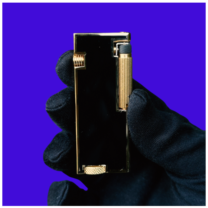 zorro-dhl-black-button-navtis-santebela-photo-3