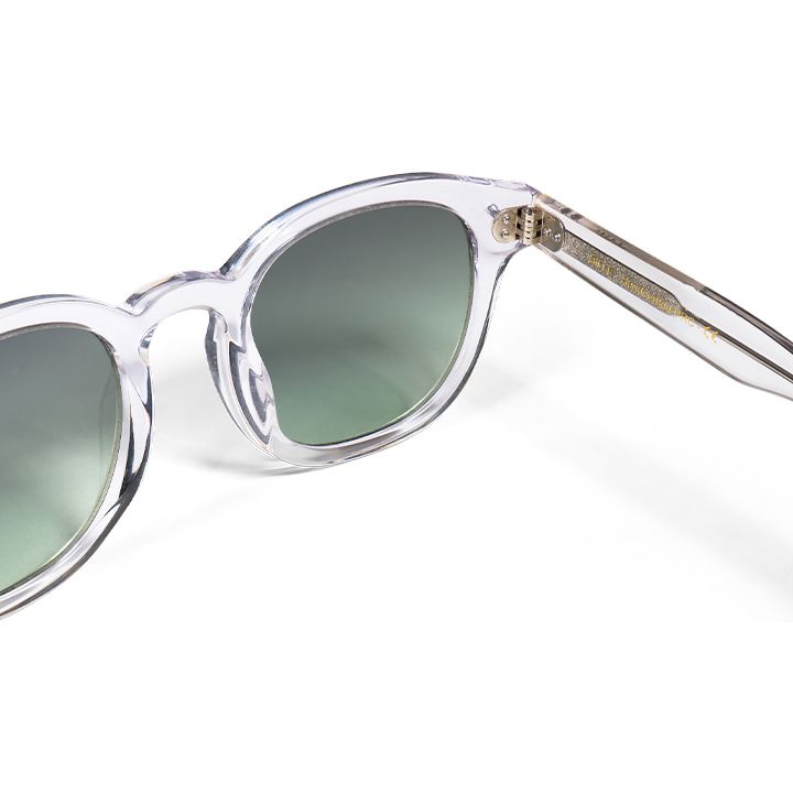 messy-weekend-bille-green-crystal-photo-3