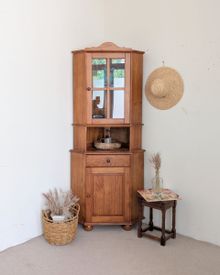 Product image of Collector Tbilisi კუთხის ვიტრინა (რესტავრირებული)