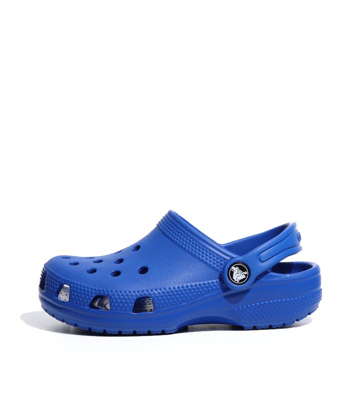 crocs-bavshvis-fekhsatsmeli-photo-2