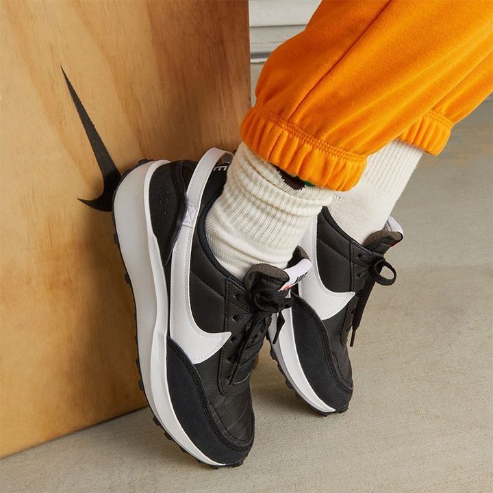 nike-waffle-debut-qalis-qoveldghiuri-fekhsatsmeli-photo-4
