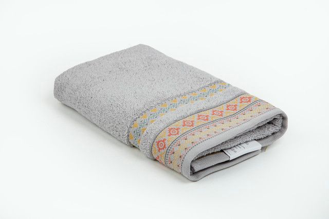 pirsakhotsi---linyi-jacquard-towel-metal-grey-70x140