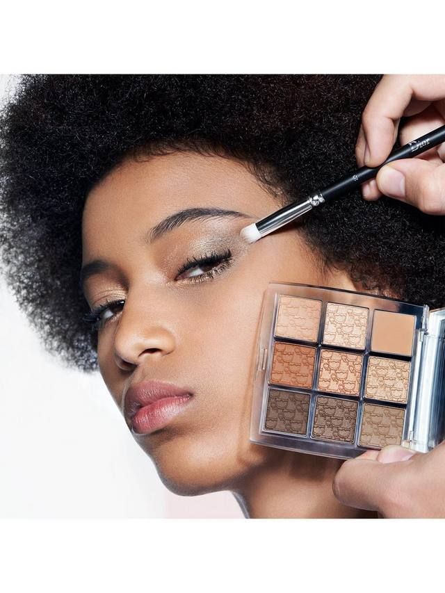 dior-backstage-eyeshadow-shader-brush-21-tvalis-chrdilis-funji-photo-2