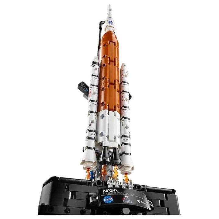 lego-technic-nasa-artemis-kosmosuri-raketa-42221-632ts-photo-2