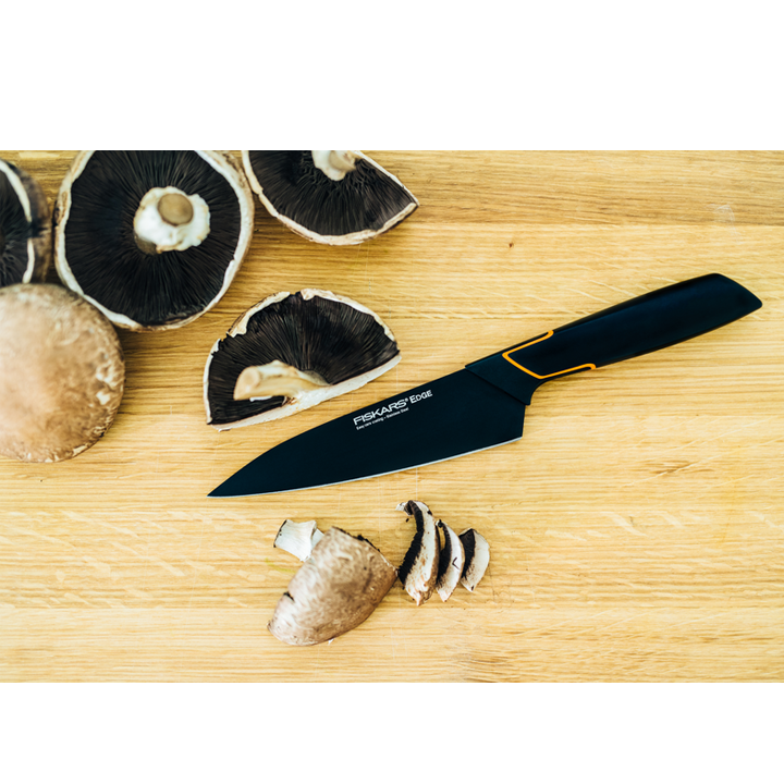 fiskars-edge-french-cooks-knife-15cm-dana-photo-2
