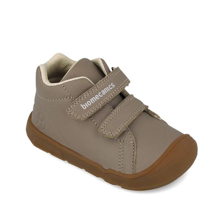 biomecanicsbavshvis-barefoot-fekhsatsmeli