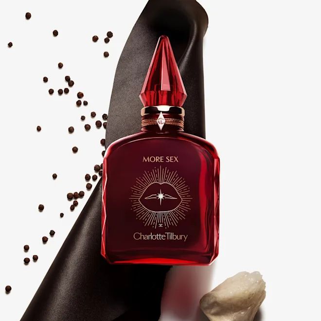 charlotte-tilbury-fragrance-collection-of-emotions-perfume-travel-trio-set-sasachuqre-nakrebi-photo-2