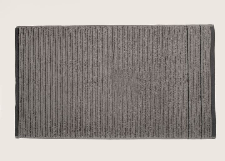 bettine-jacquard-bath-towel-grey-70x140-pirsakhotsi-photo-3