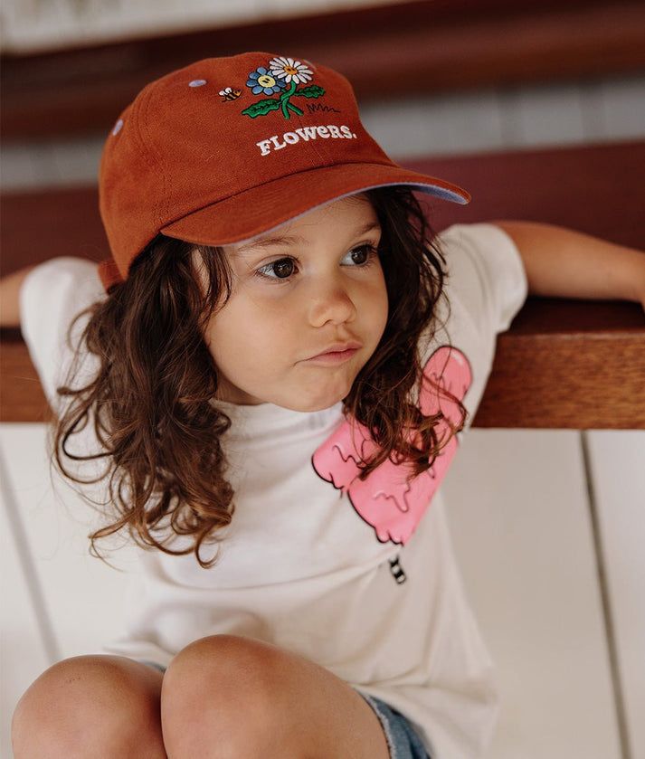 hello-hossy-kepi-linen-flowers-2-5-tseli-photo-4
