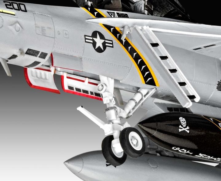 revell-fa-18f-super-hornet-asatsqobi-tvitmfrinavi-photo-4