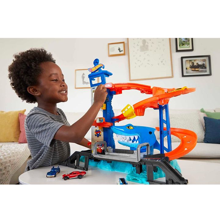 hot-wheels-zvigenis-tavdaskhma-photo-3