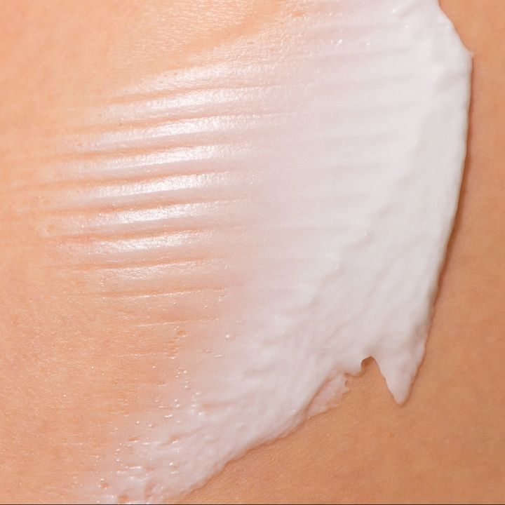 rejuvaskinstretch-mark-cream-striebis-satsinaaghmdego-kremi-photo-3
