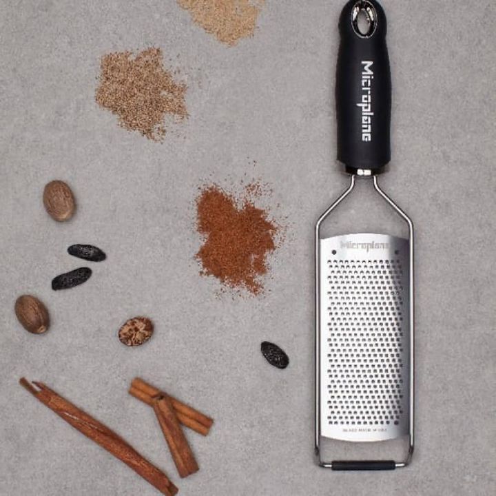 microplane-45004e-gourmet-fine-black-sakhekhi-photo-4