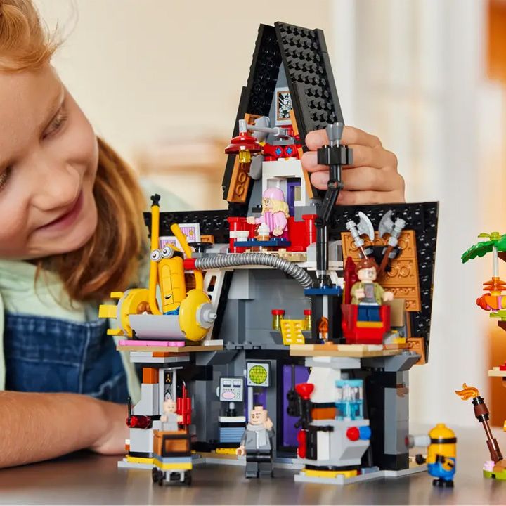 lego-minions-and-grus-family-mansion-asatsqobi-konstruqtori-photo-4