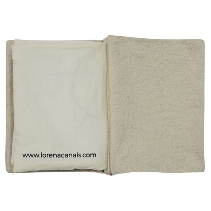 lorena-canals-bauhaus-sensoruli-ganvitarebis-rbili-tsigni-photo-3