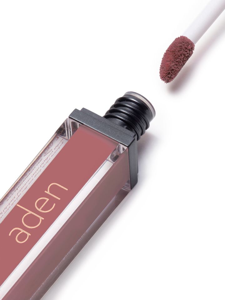 aden-liquid-lipstick-30-truffle-tuchsatskhi-photo-2