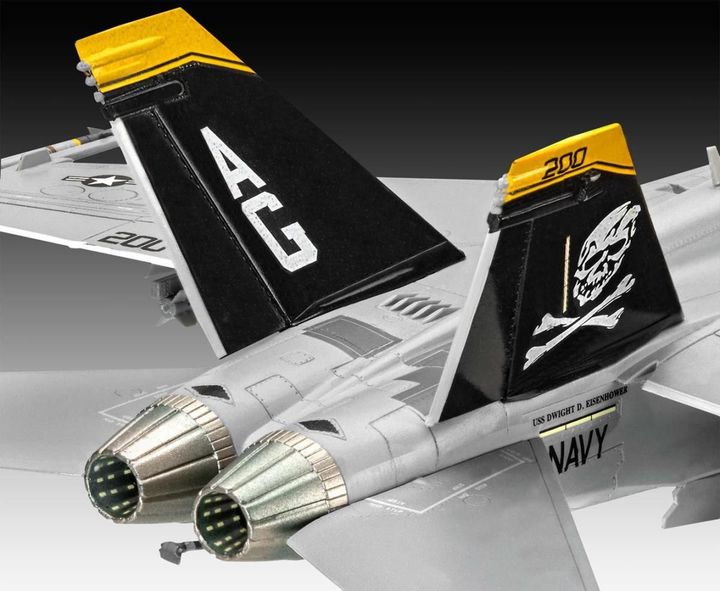 revell-fa-18f-super-hornet-asatsqobi-tvitmfrinavi-photo-3