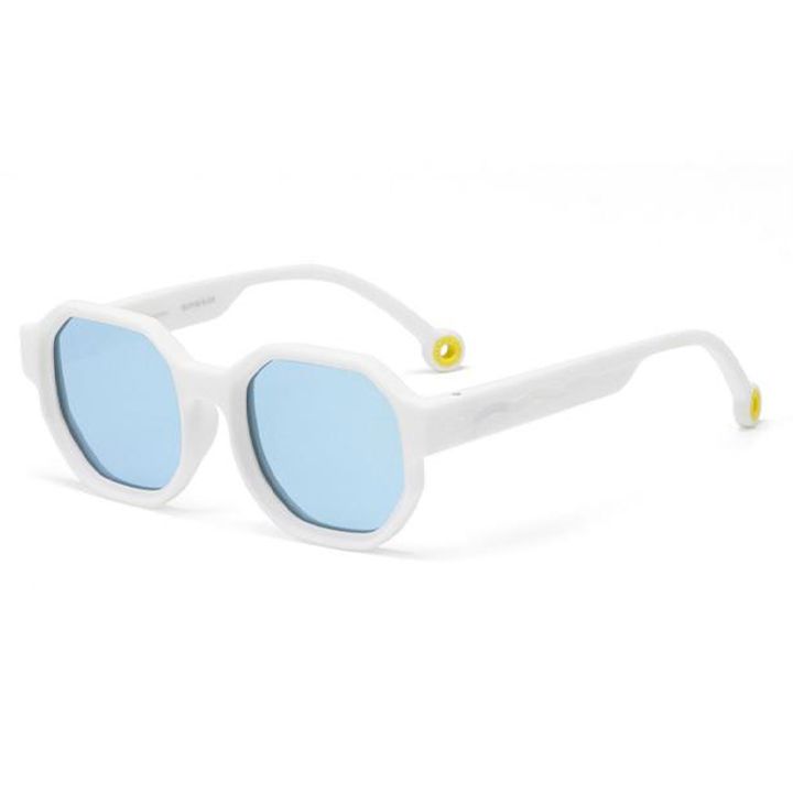 olivio-co-creative-edition-bavshvis-mzis-satvale-photo-3