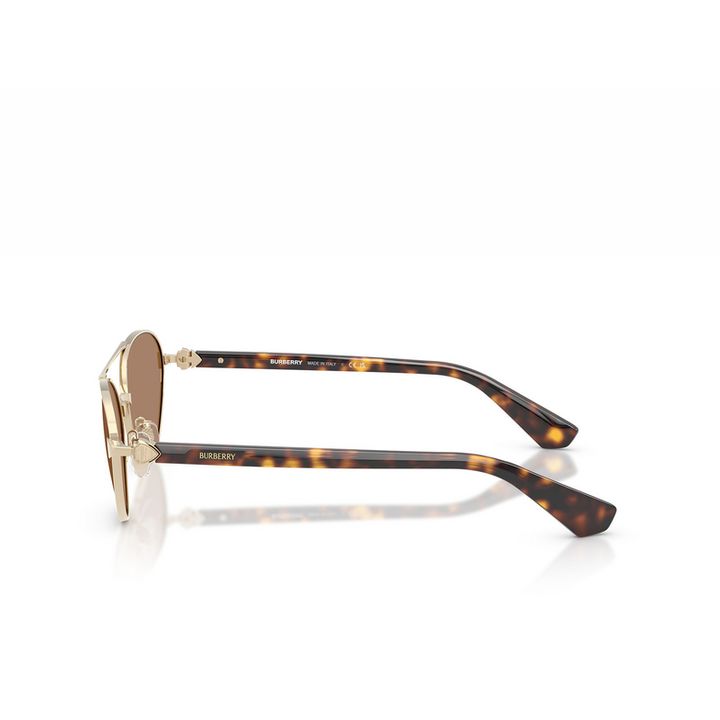 burberry-pilot-frame-sunglasses-in-gold-qalis-mzis-satvale-photo-3