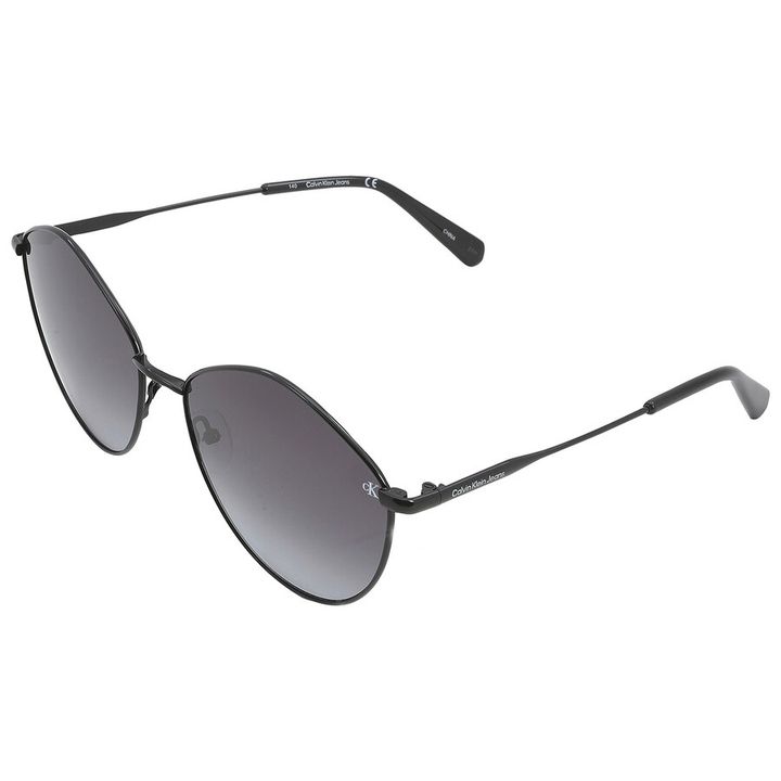 calvin-klein-qalis-mzis-satvale-photo-4