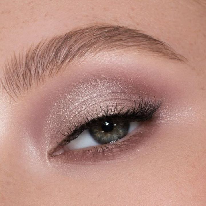 fenty-beauty-shadowstix-diamonds-tvalis-tkhevadi-chrdili-photo-2
