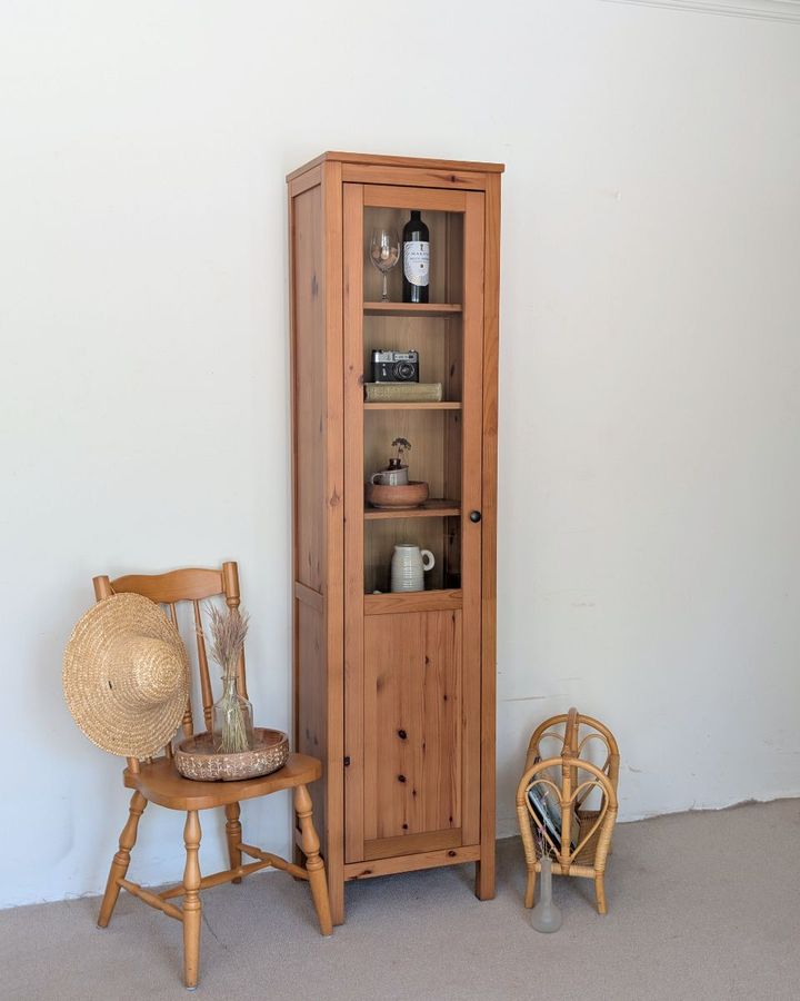 collector-tbilisi-fichvis-khis-vitrina-restavrirebuli
