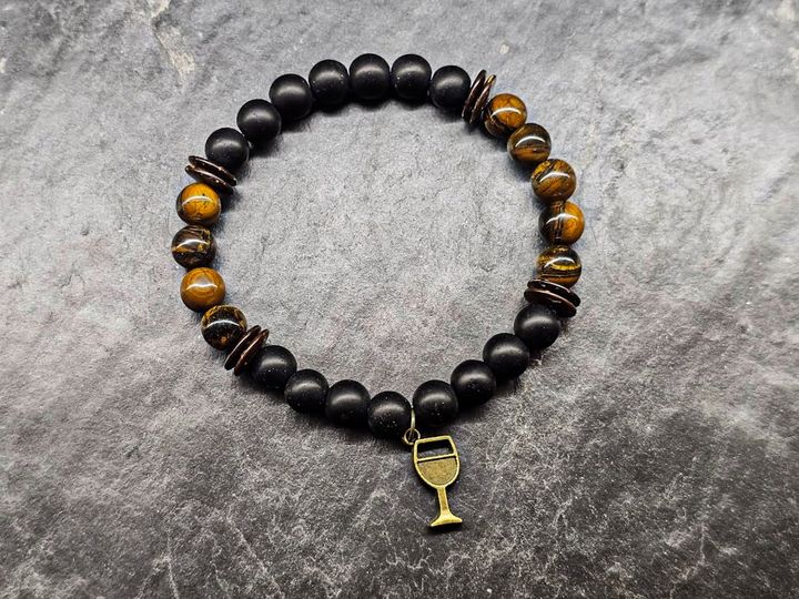 naturaluri-qvebit-sheqmnili-samajuri-ghvinis-emotsia-photo-4