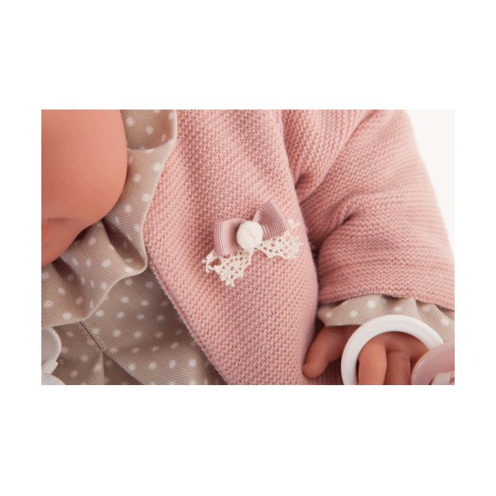 antonio-juan-rn-pipa-chaqueta-rosa-sabavshvo-khelnaketi-tojina-photo-3