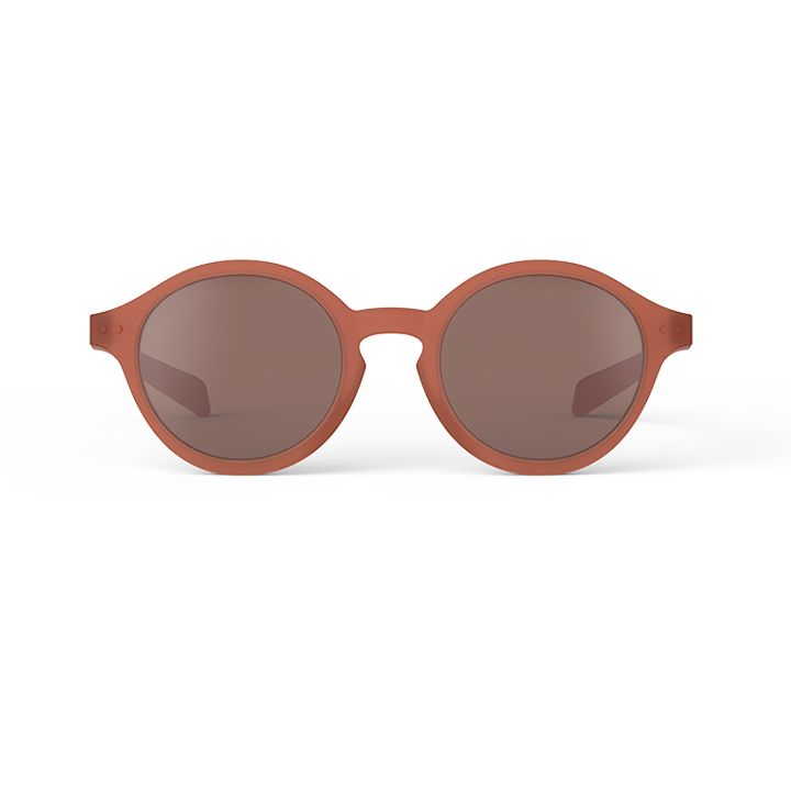 giggles-d-sun-kids-plus-scarlet-bavshvis-satvale