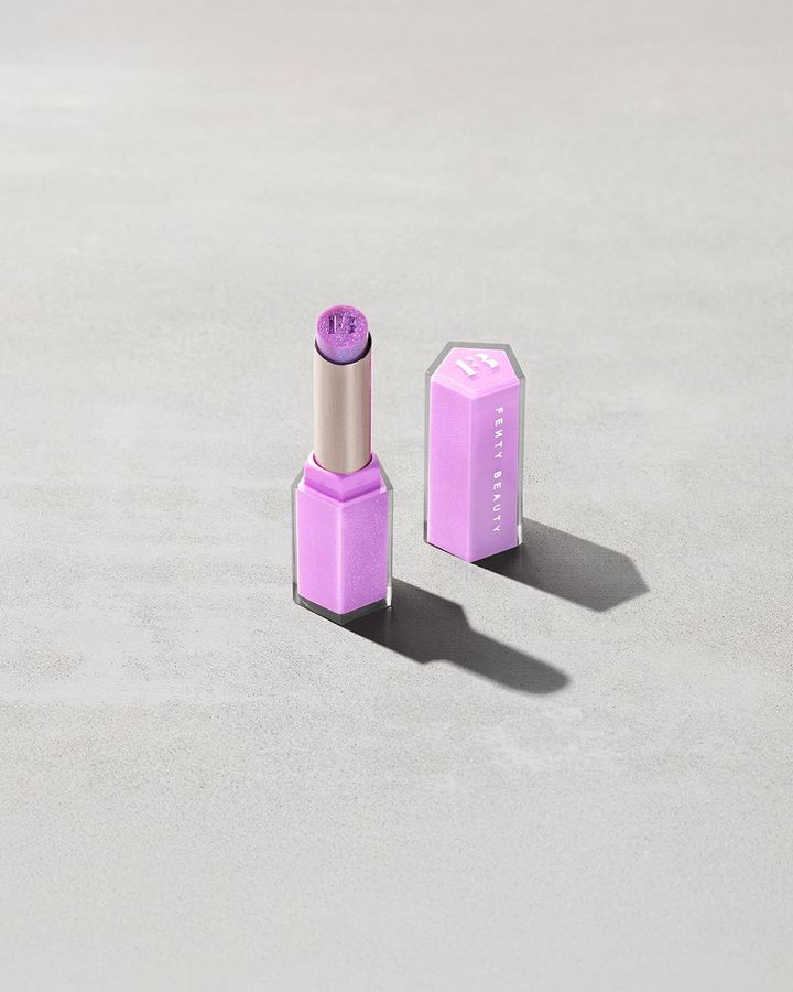fenty-beauty-glos-bomb-stix-icy-amethyt-04-36gr-tuchsatskhi-photo-4