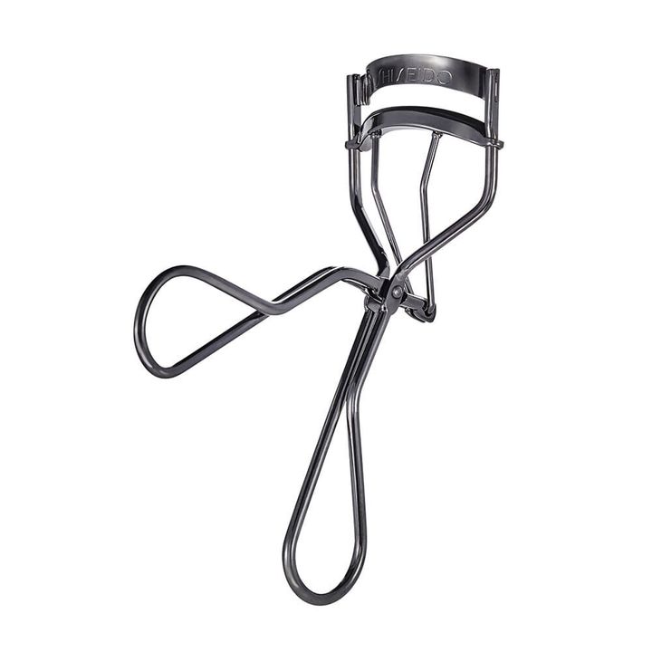 shiseido-lash-curler-tsamtsamebis-asaprekhi