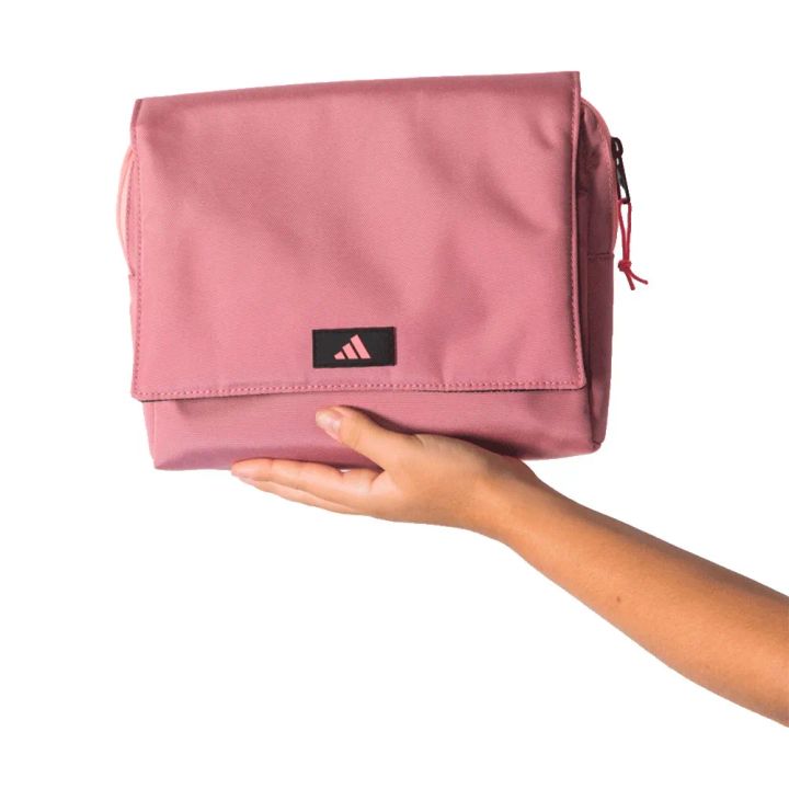 adidas-qsesuarebis-chanta-2026-photo-2