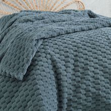 Product image of Manamo საწოლის გადასაფარებელი 220x240სმ