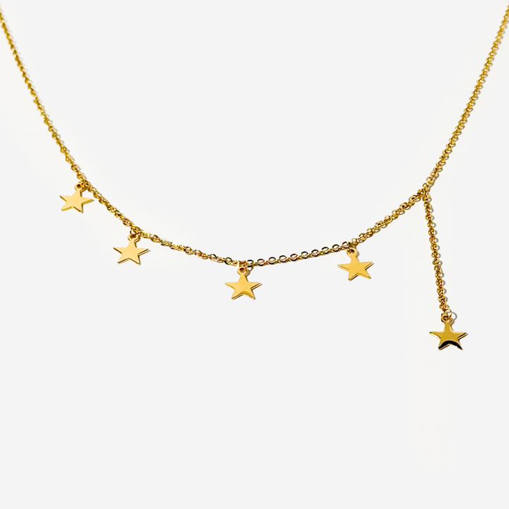 titanis-mooqrovili-qelsabami-varskvlavebit