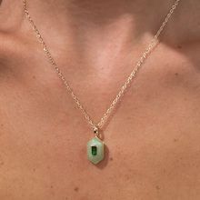 Product image of Her Store ტიტანის მოოქროვილი ყელსაბამი მწვანე თვლით